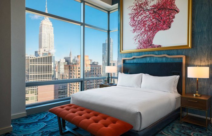 Manhattan hotel block