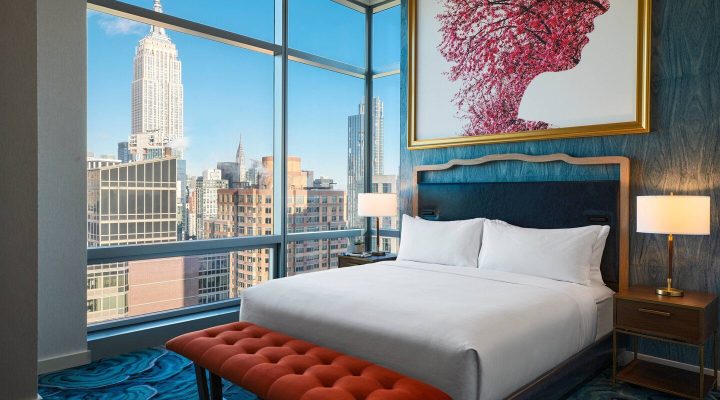 Manhattan hotel block